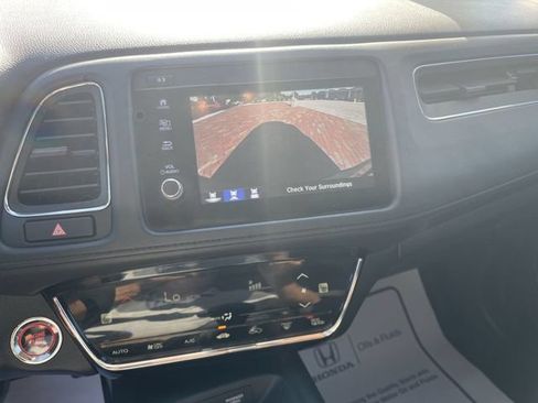 Used 2021 Honda HR-V EX image 18
