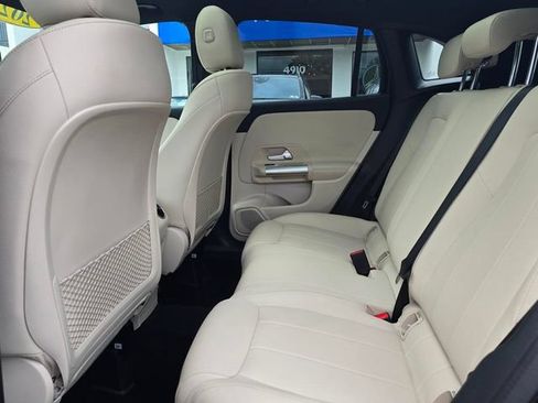 Certified 2025 Mercedes-Benz GLA 250 4MATIC image 14