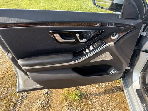 Used 2021 Mercedes-Benz S 580 4MATIC Sedan image 10