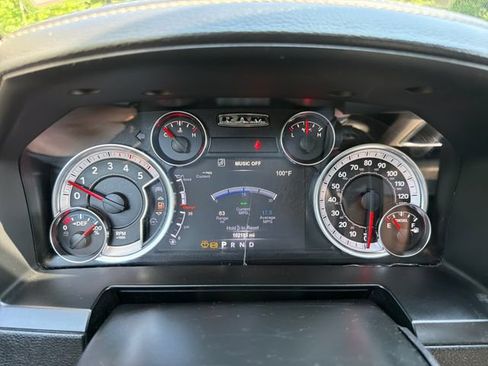 Used 2018 RAM 3500 Laramie w/ Snow Chief Group AWD/4WD image 17
