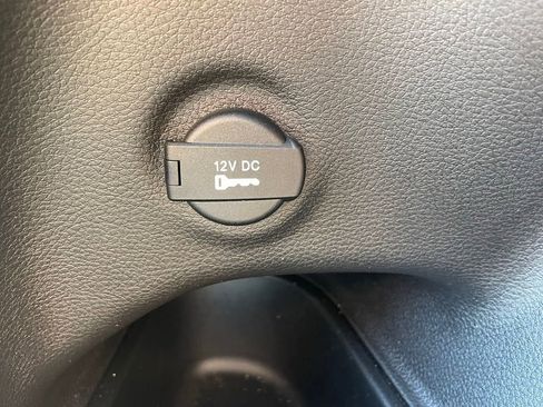 Used 2023 Jeep Compass Limited w/ Elite Group AWD/4WD image 18
