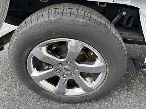 Used 2023 Ford F150 Lariat w/ Equipment Group 502A High image 17