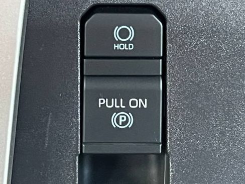 Used 2026 Toyota Tundra Platinum AWD/4WD image 36