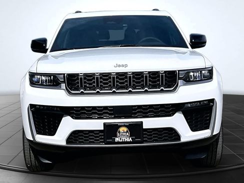 New 2026 Jeep Grand Cherokee L Limited AWD/4WD image 6