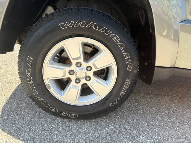 Used 2012 Jeep Liberty Sport w/ Popular Equipment Group AWD/4WD image 32