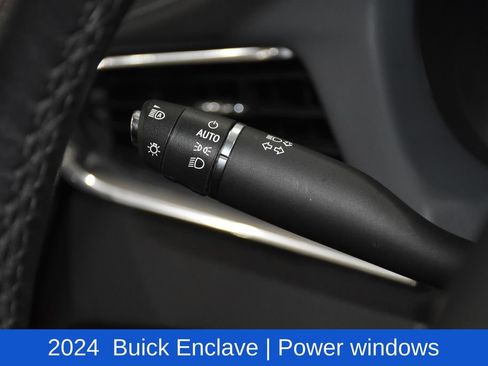 Used 2024 Buick Enclave Premium image 10