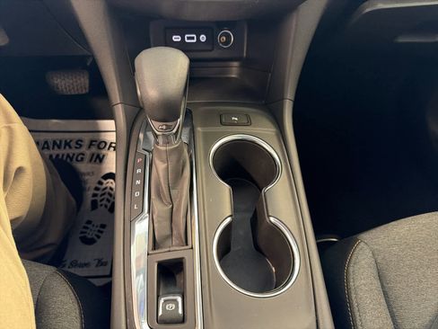 Used 2024 Chevrolet Equinox LT image 49