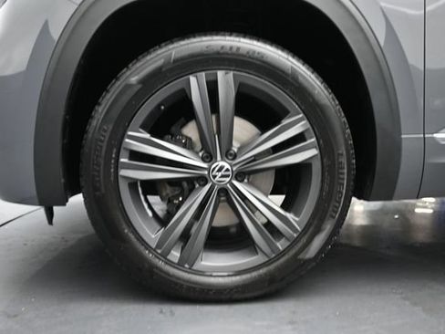 Used 2021 Volkswagen Atlas Cross Sport SE w/ Panoramic Sunroof Package AWD/4WD image 33