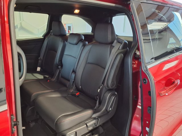 Certified 2026 Honda Odyssey Sport-L image 16