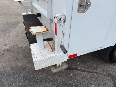 Used 2021 Ford F350 XL w/ Power Equipment Group image 13