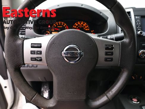 Used 2021 Nissan Frontier SV AWD/4WD image 10