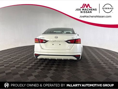 Certified 2024 Nissan Altima 2.5 SV image 7