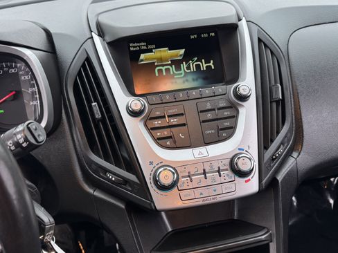 Used 2016 Chevrolet Equinox LT w/ Convenience Package image 19