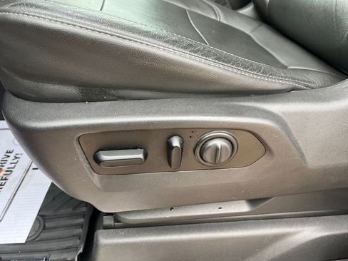 Used 2020 Chevrolet Silverado 1500 LT Trail Boss image 17