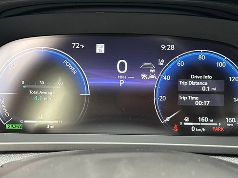 New 2025 Toyota Crown Signia image 29