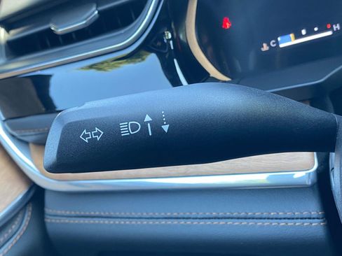 New 2025 Jeep Grand Cherokee Summit image 23