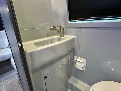 Used 2024 Mercedes-Benz Sprinter 3500 image 52