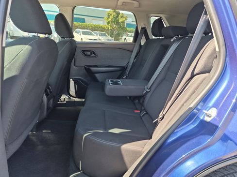 Used 2023 Nissan Rogue S AWD/4WD image 26