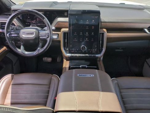 Used 2025 GMC Yukon Denali Ultimate w/ LPO, Floor Liner Package AWD/4WD image 20