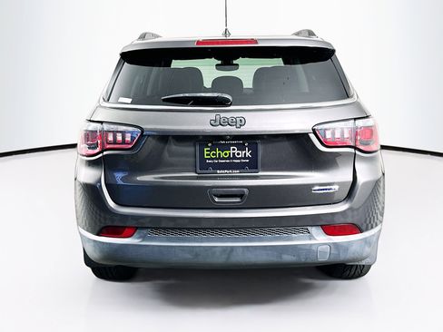 Used 2018 Jeep Compass Latitude image 7