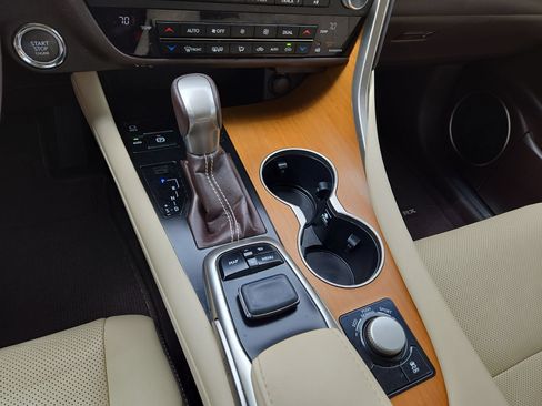 Used 2019 Lexus RX 350 FWD w/ Navigation Package image 22
