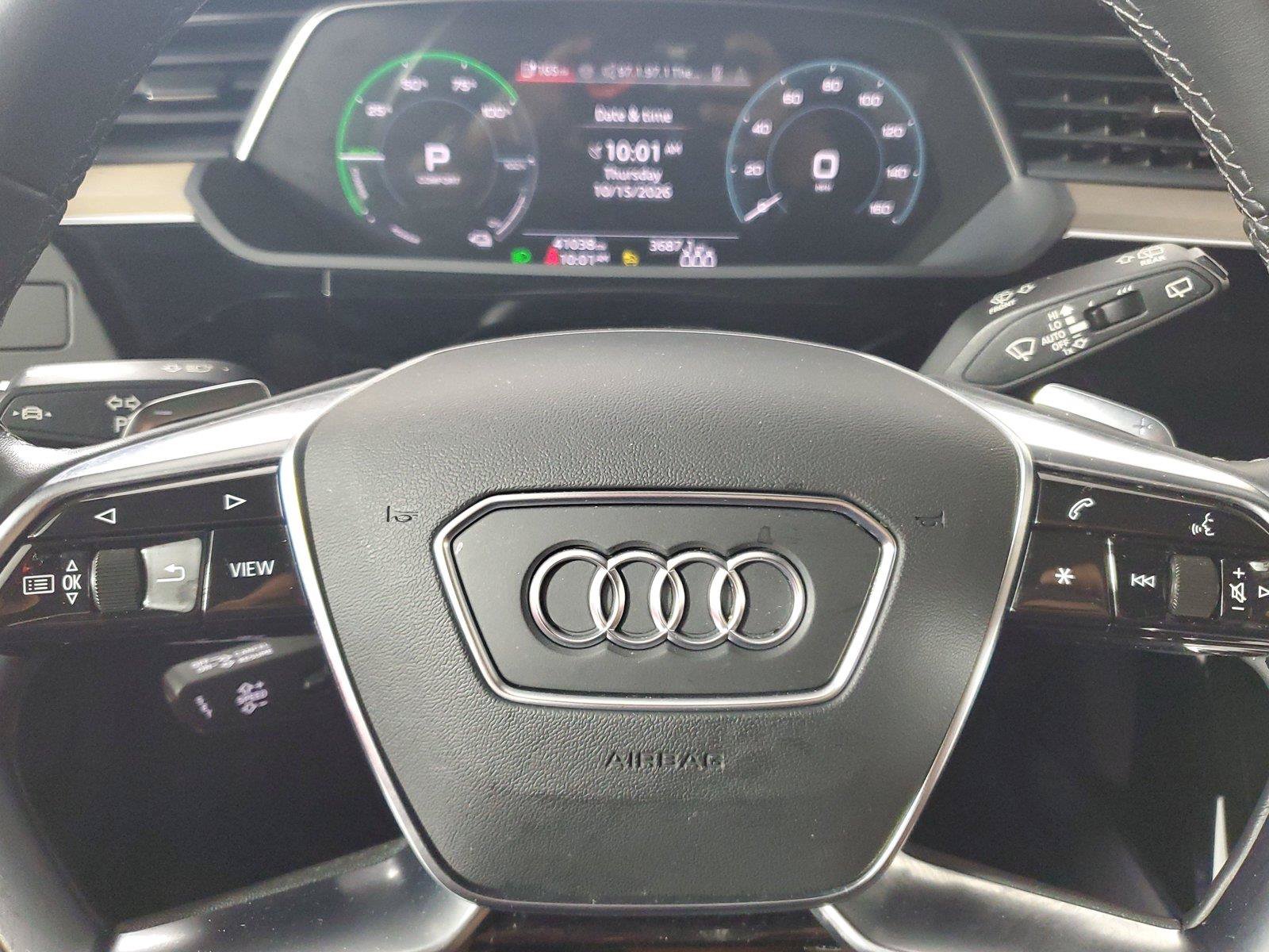 Used 2024 Audi Q8 e-tron Premium Plus w/ Premium Plus Package AWD/4WD image 25