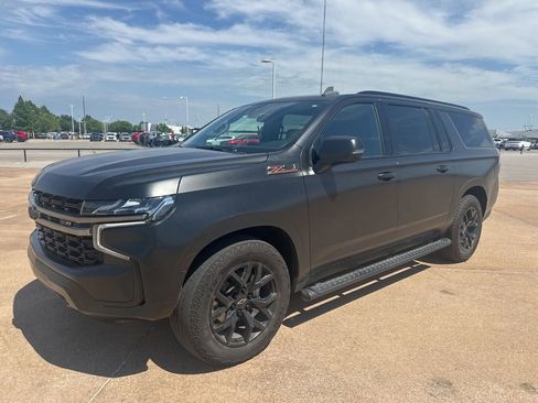 Used 2022 Chevrolet Suburban Z71 w/ Z71 Off-Road Package AWD/4WD image 1