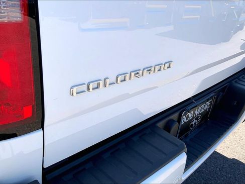 Used 2022 Chevrolet Colorado LT w/ Fleet Safety Package AWD/4WD image 19