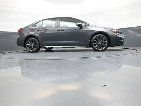 Certified 2024 Toyota Corolla SE FWD image 28