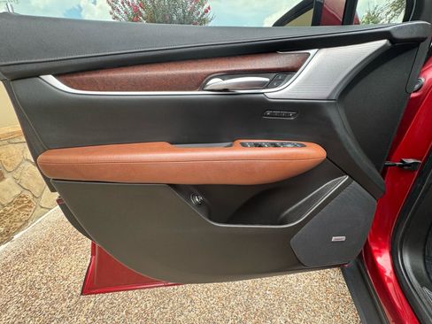 Used 2024 Cadillac XT5 Premium Luxury FWD image 31