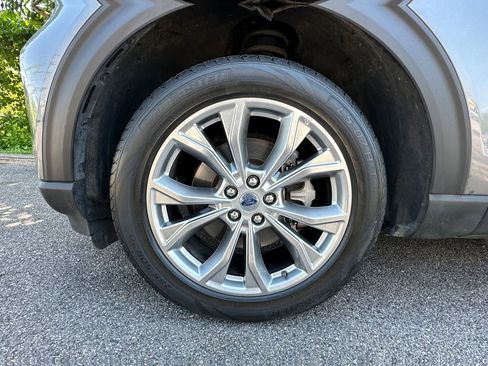 Used 2022 Ford Explorer Limited RWD image 14