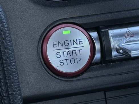 Used 2019 Ford Mustang Premium image 28