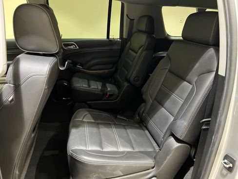 Used 2020 GMC Yukon XL Denali w/ Open Road Package RWD image 24