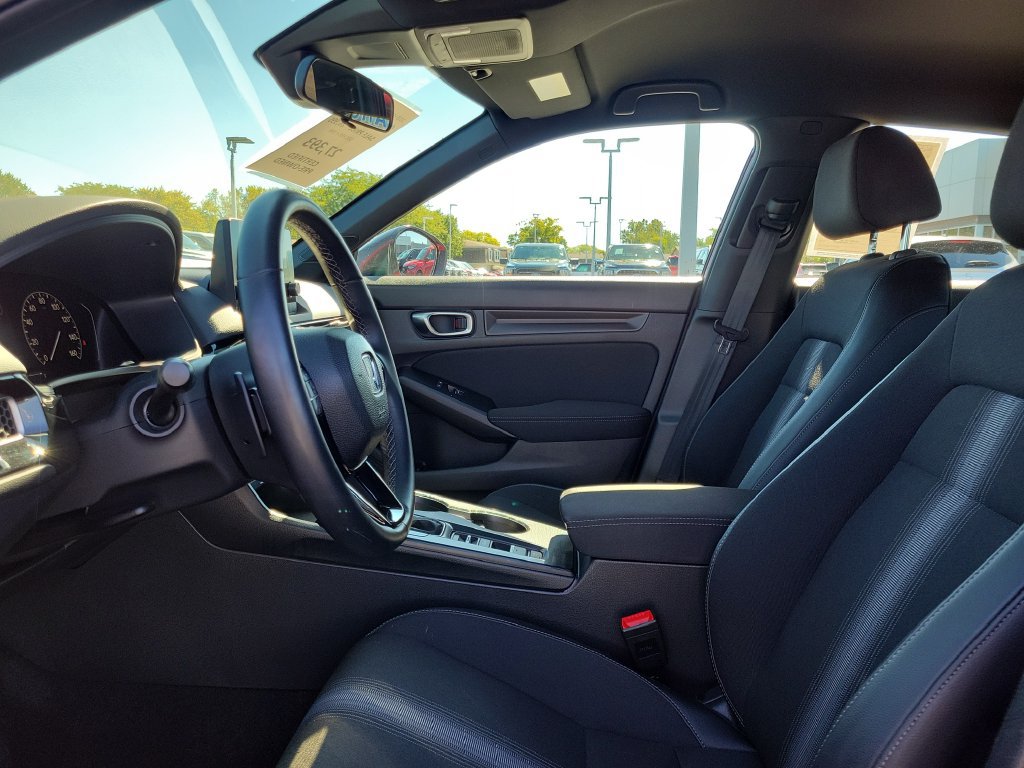 Used 2025 Honda Civic Sport image 18
