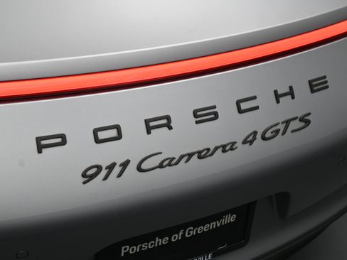 Certified 2017 Porsche 911 Carrera GTS image 9