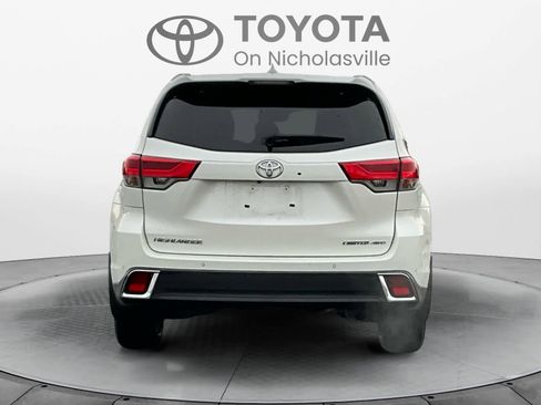 Used 2019 Toyota Highlander Limited Platinum image 5