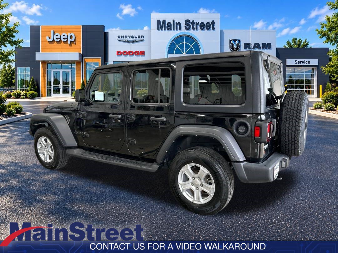 Used 2023 Jeep Wrangler Unlimited Sport AWD/4WD image 3
