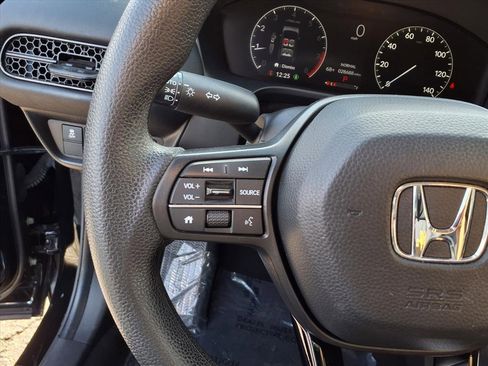 Used 2024 Honda HR-V LX image 16