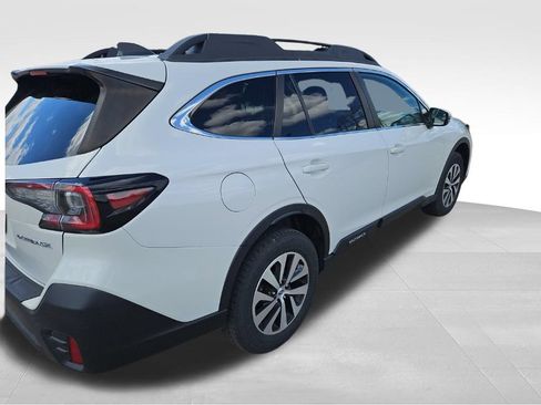 Used 2021 Subaru Outback Premium w/ Popular Package #1 AWD/4WD image 2