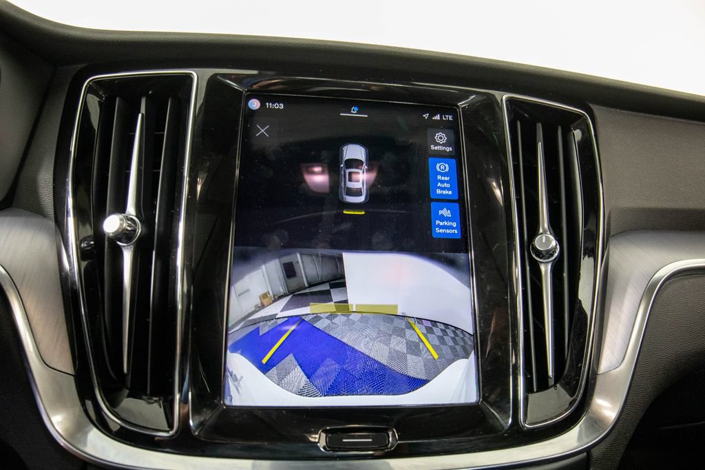 Used 2025 Volvo S60 B5 Core FWD image 24