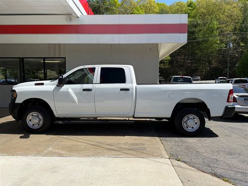 Used 2024 RAM 2500 Tradesman w/ Special Service Vehicle Group AWD/4WD image 14