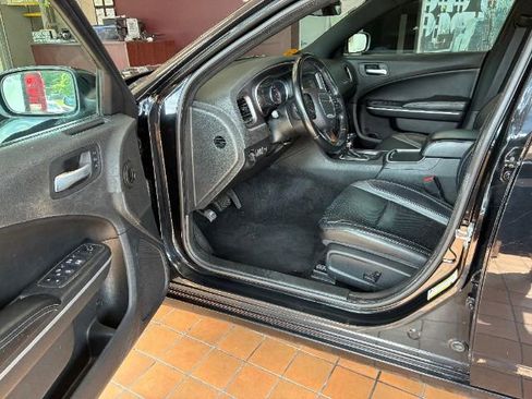 Used 2021 Dodge Charger SXT w/ Leather Interior Group image 12