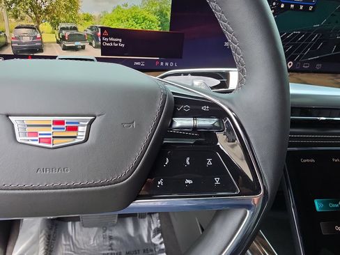 Used 2025 Cadillac Escalade Sport Platinum w/ LPO, ONYX Package RWD image 18