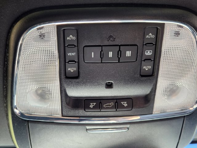 Used 2018 Jeep Grand Cherokee Limited AWD/4WD image 20