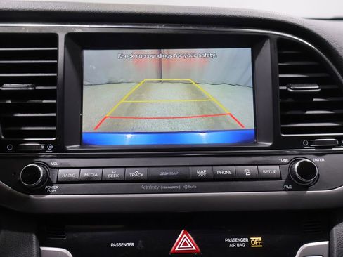 Used 2017 Hyundai Elantra Limited w/ Limited Ultimate Package 05 FWD image 27