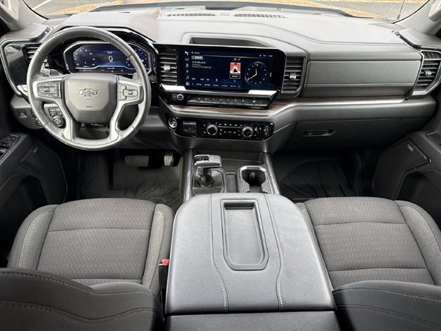 Certified 2022 Chevrolet Silverado 1500 RST w/ Convenience Package II AWD/4WD image 10