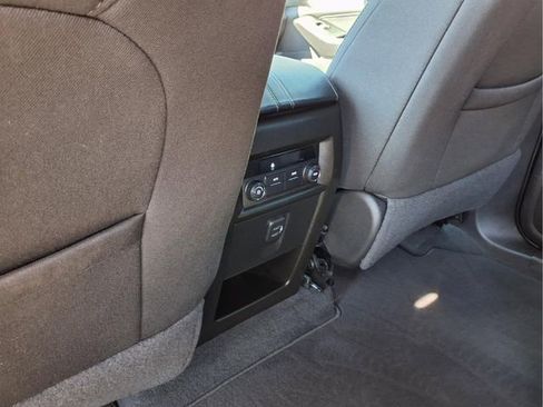 Used 2024 Chevrolet Traverse LT AWD/4WD image 12