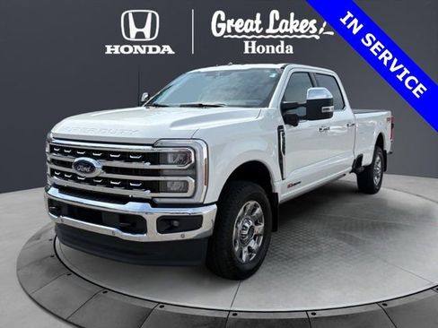 Used 2025 Ford F350 Lariat w/ Lariat Ultimate Package AWD/4WD image 2