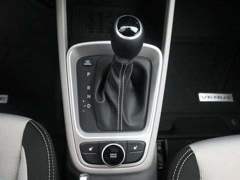 New 2026 Hyundai Venue SEL image 24