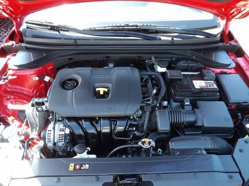 Used 2020 Hyundai Elantra Value Edition FWD image 25